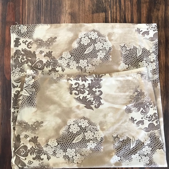 Sold Forever 21 Patterned Skirt - Picture 4 of 6